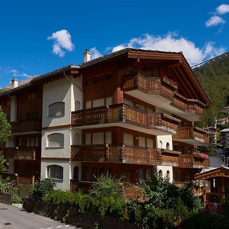 Haus Bor Apartamento Zermatt Exterior foto