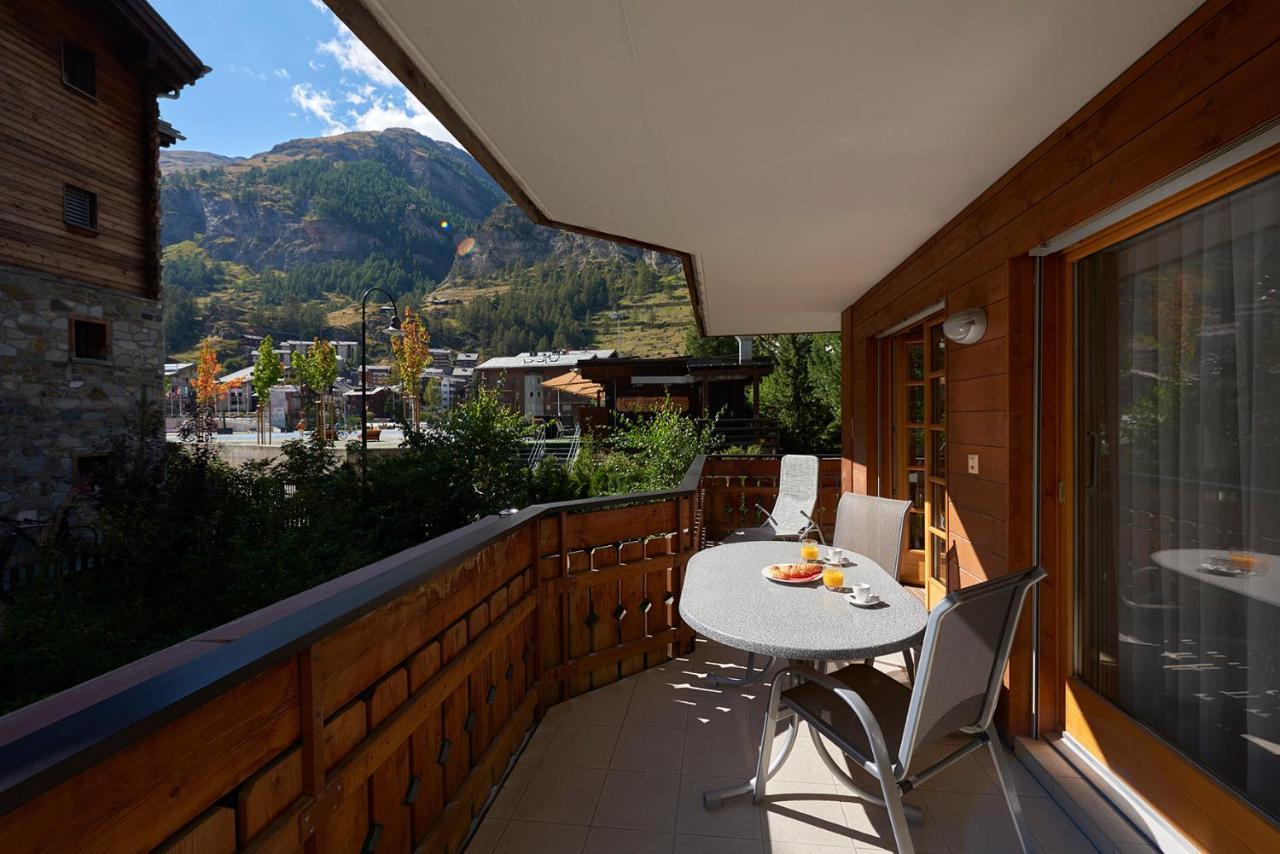 Haus Bor Apartamento Zermatt Exterior foto